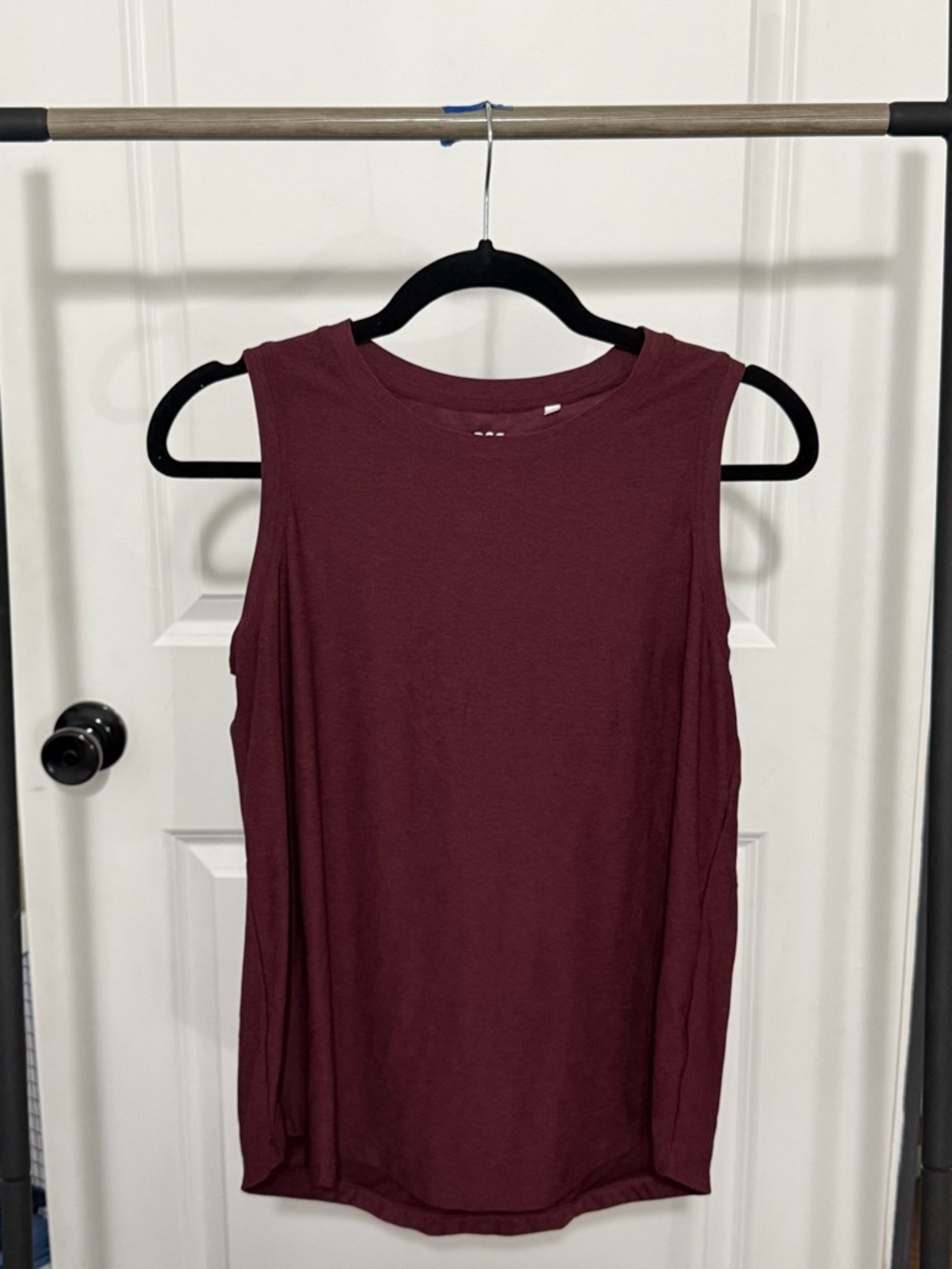 Women’s Sleeveless Crewneck Tank Top - Burgundy